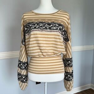Buckle brand Gimmick tan/white striped balloon sleeve top